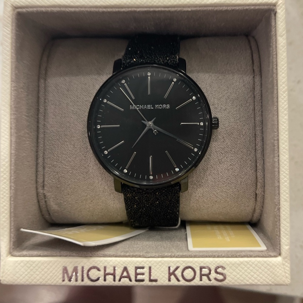 MK black watch